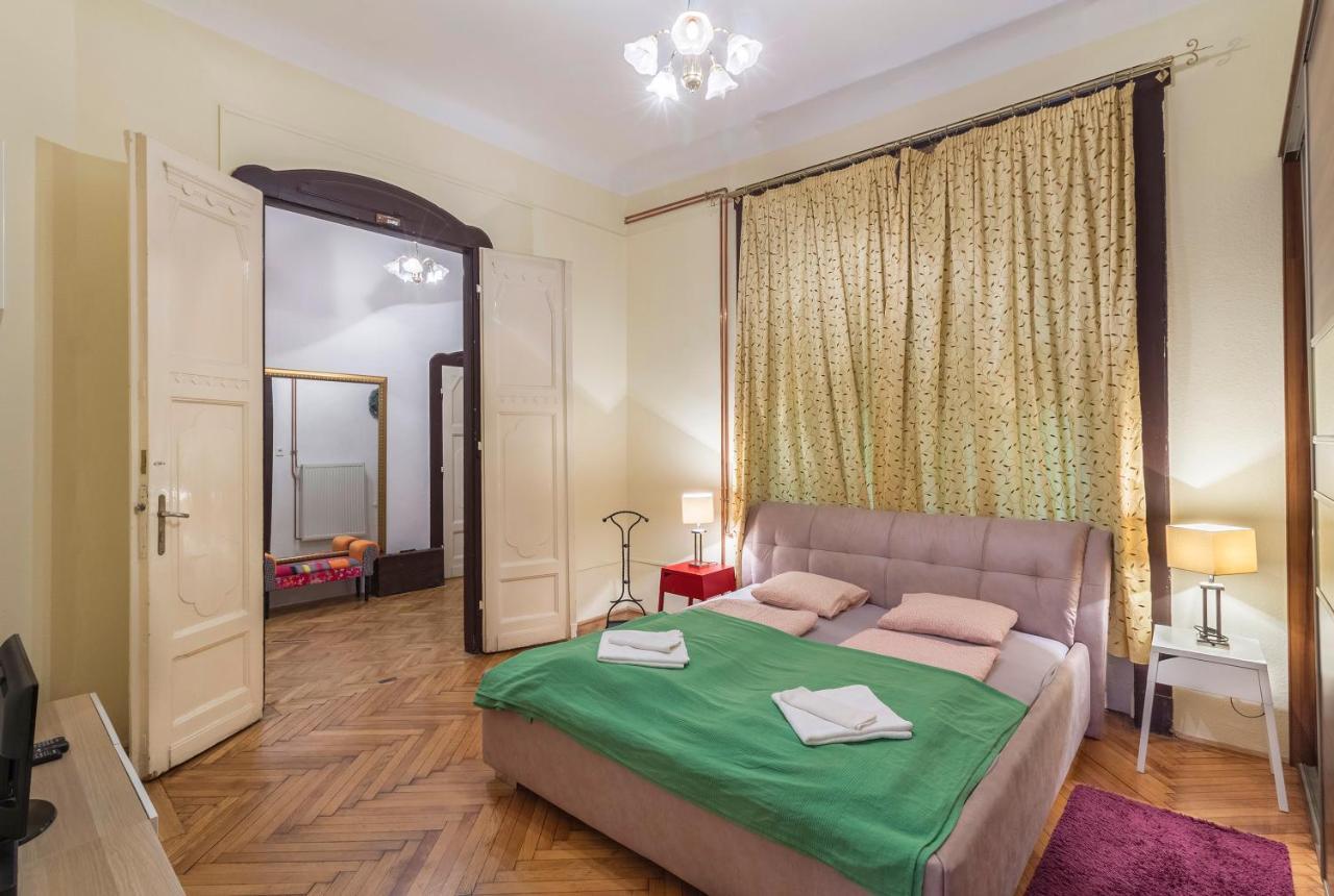 Bessara Apartment Budapest Exteriör bild