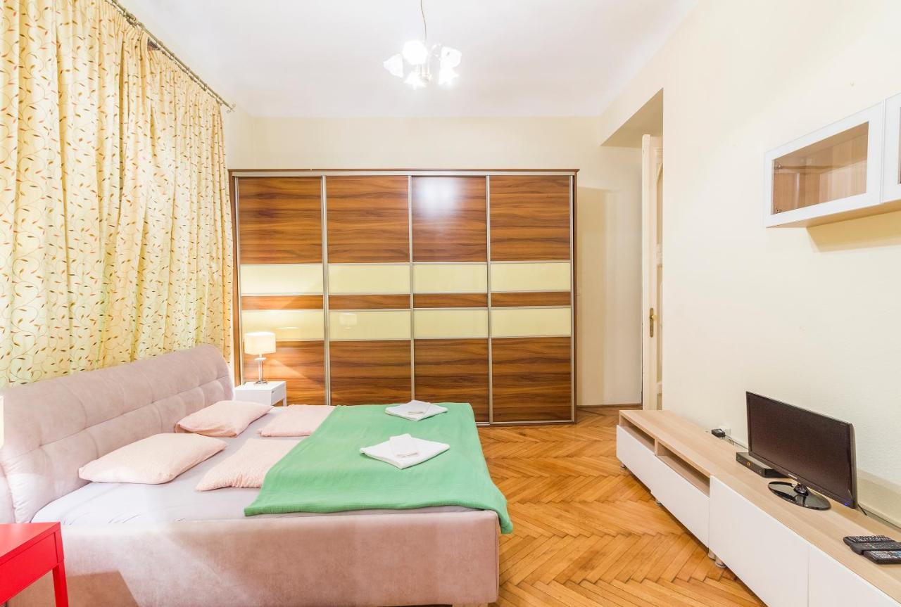Bessara Apartment Budapest Exteriör bild