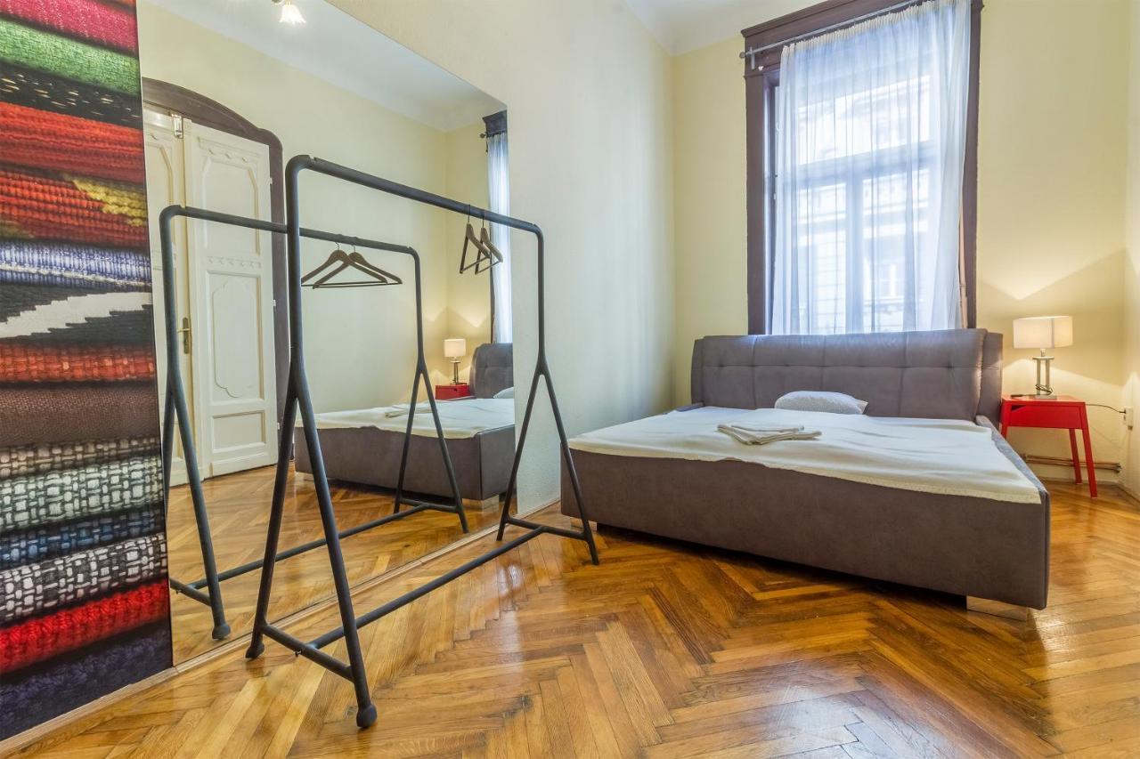 Bessara Apartment Budapest Exteriör bild