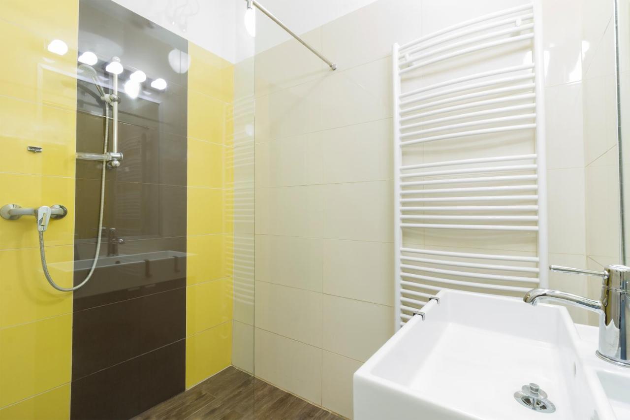 Bessara Apartment Budapest Exteriör bild